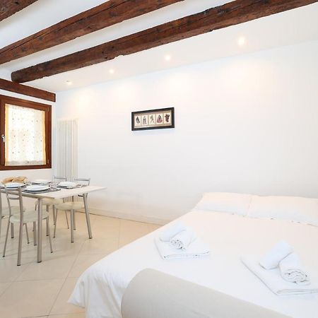 Bricola Biennale Apartments Venice Exterior photo